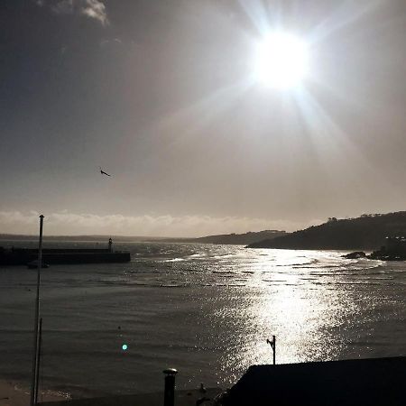 Modern Studio Apartment With Stunning Views! St Ives 외부 사진