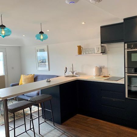 Modern Studio Apartment With Stunning Views! St Ives 외부 사진