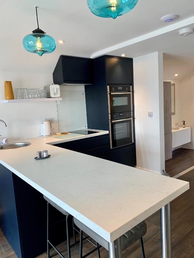 Modern Studio Apartment With Stunning Views! St Ives 외부 사진