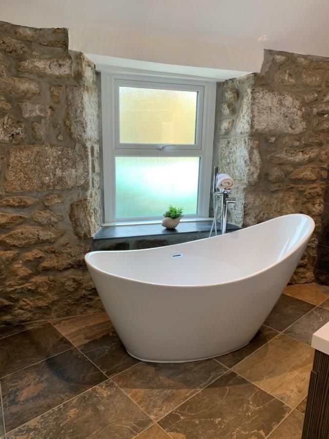 Modern Studio Apartment With Stunning Views! St Ives 외부 사진
